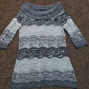 EUC! Maurices sweatee